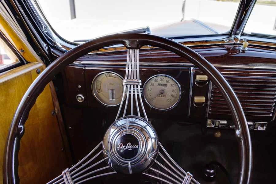 1939 Ford Standard & Deluxe & Super Deluxe - Image 28 of 31