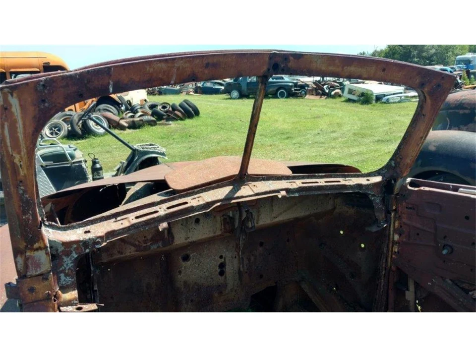 1939 Ford Standard & Deluxe & Super Deluxe - Image 6 of 10
