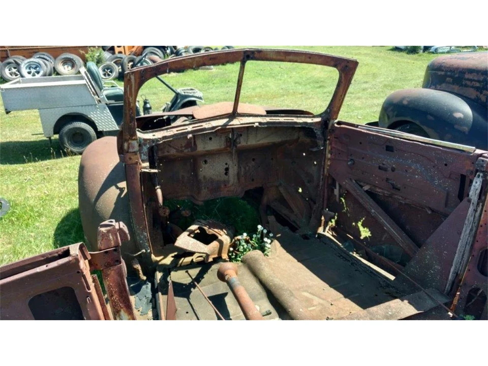 1939 Ford Standard & Deluxe & Super Deluxe - Image 7 of 10
