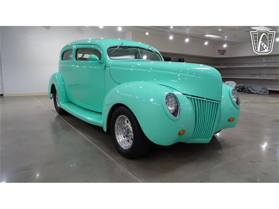 1939 Ford Standard & Deluxe & Super Deluxe - Image 21 of 31