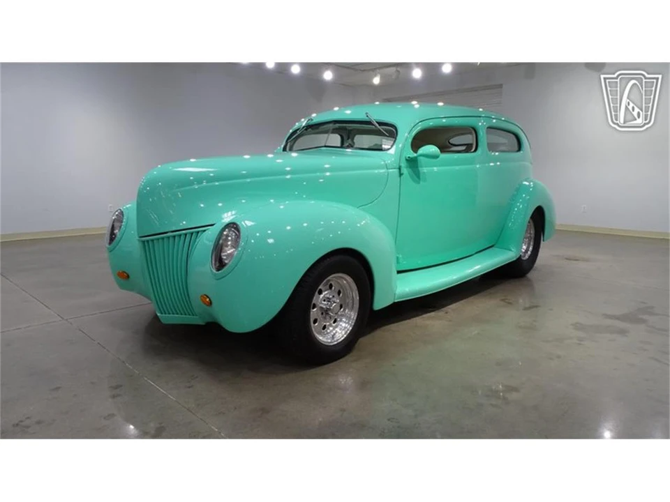 1939 Ford Standard & Deluxe & Super Deluxe - Image 3 of 31