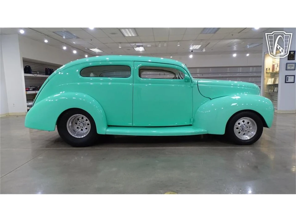 1939 Ford Standard & Deluxe & Super Deluxe - Image 18 of 31