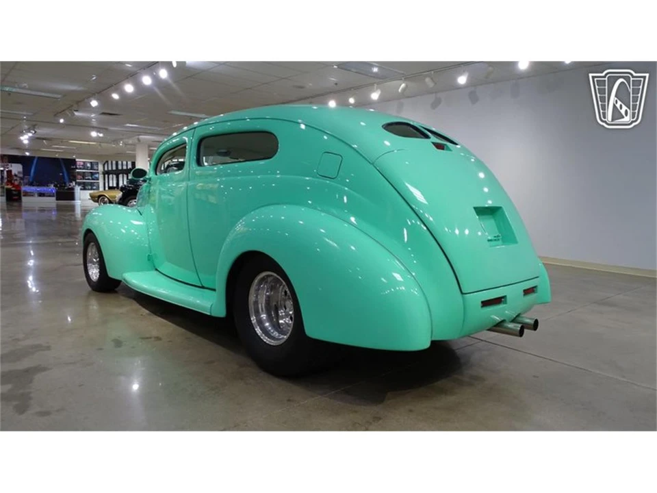 1939 Ford Standard & Deluxe & Super Deluxe - Image 9 of 31