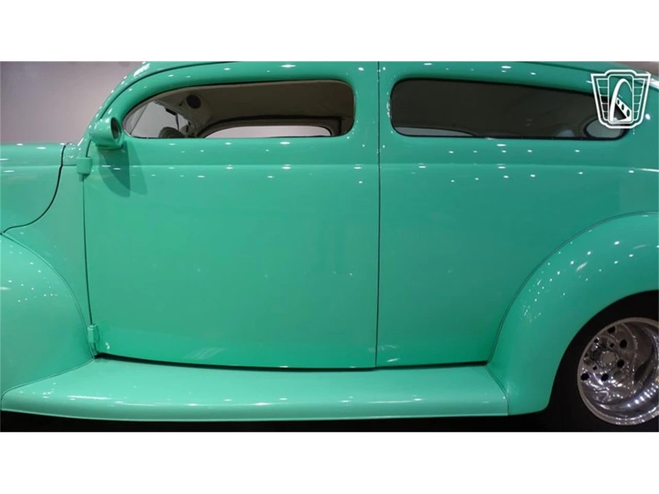 1939 Ford Standard & Deluxe & Super Deluxe - Image 30 of 31