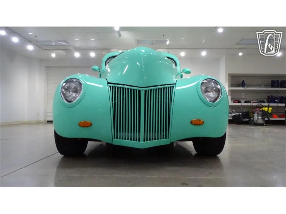 1939 Ford Standard & Deluxe & Super Deluxe - Image 25 of 31