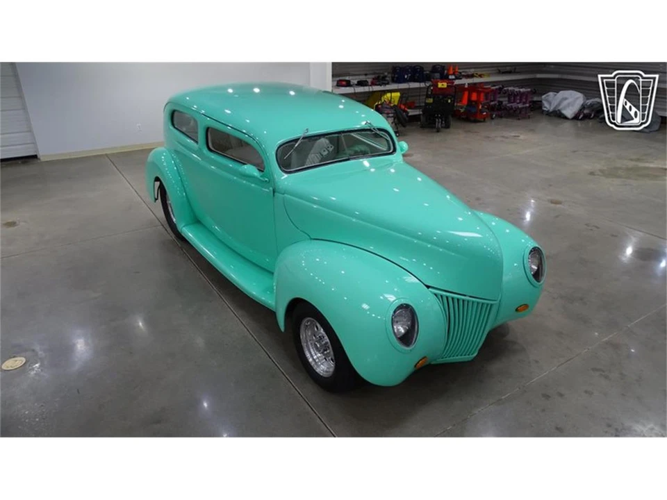 1939 Ford Standard & Deluxe & Super Deluxe - Image 20 of 31