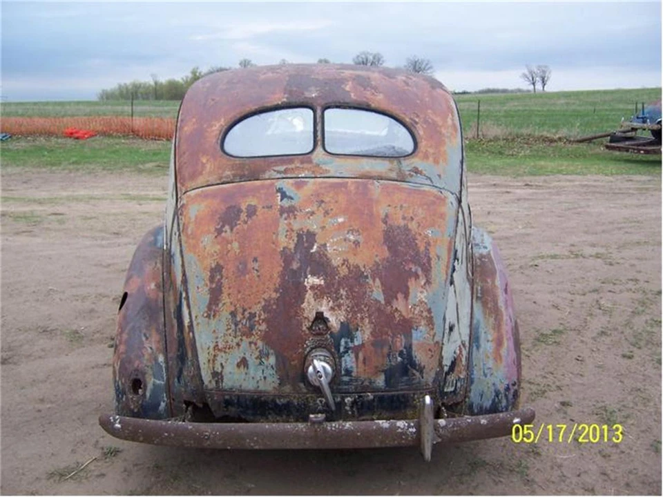 1939 Ford Standard & Deluxe & Super Deluxe - Image 3 of 12
