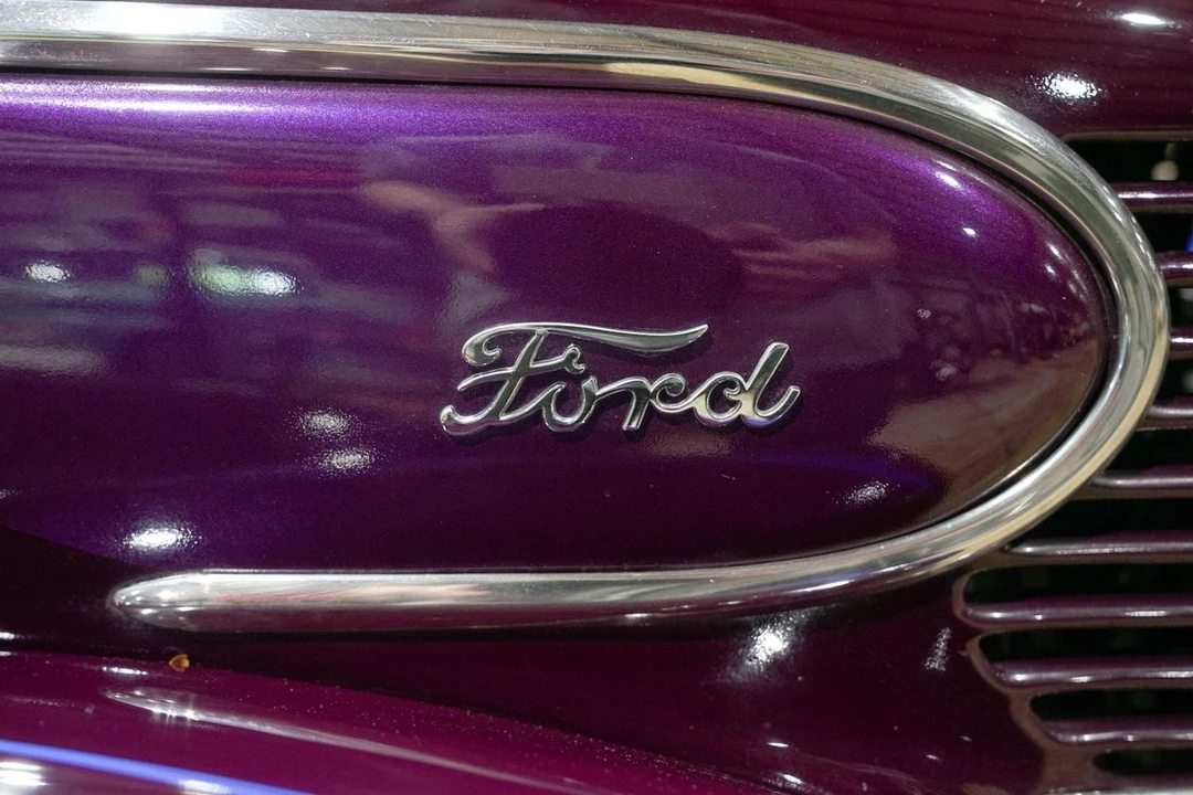 1939 Ford Standard & Deluxe & Super Deluxe - Image 23 of 31