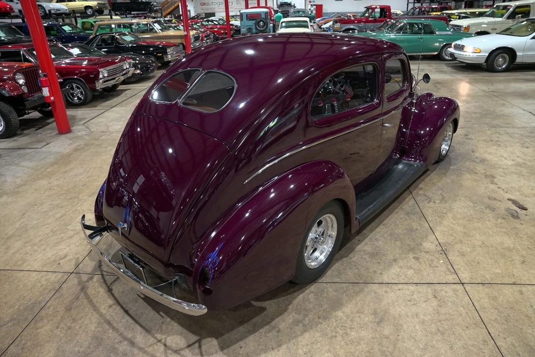 1939 Ford Standard & Deluxe & Super Deluxe - Image 17 of 31