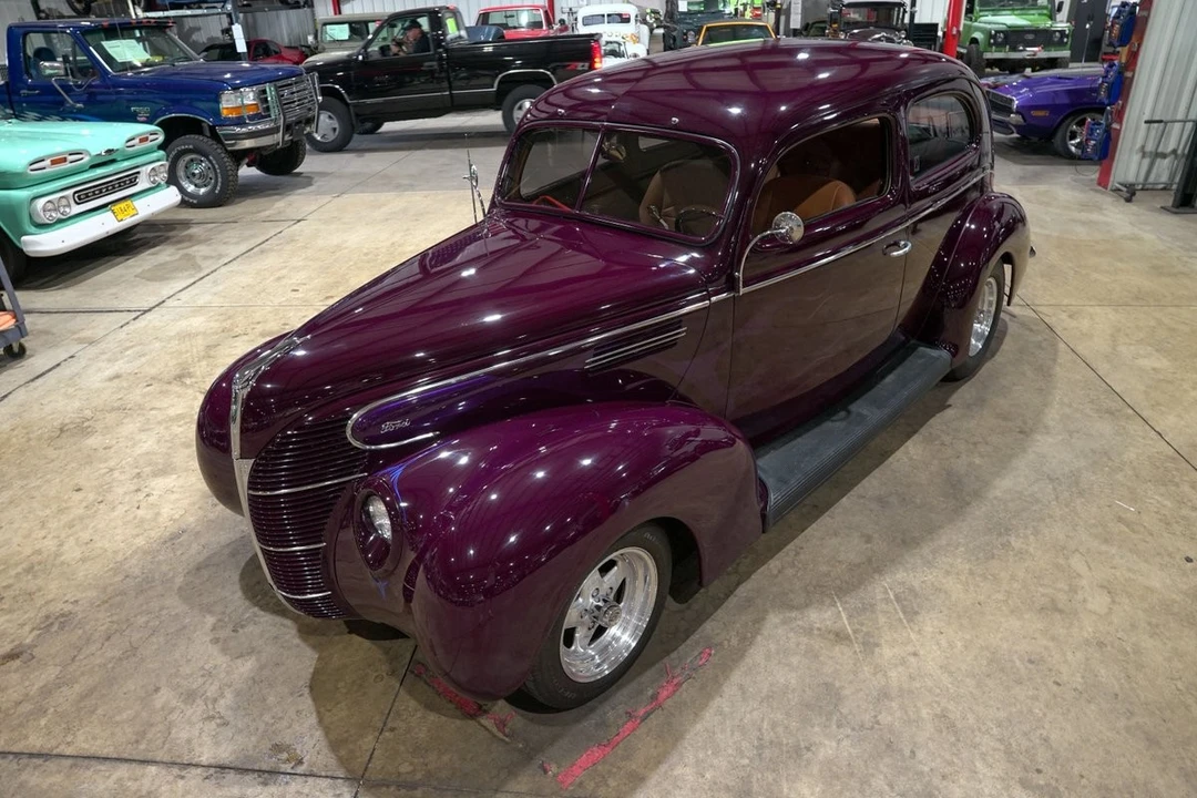 1939 Ford Standard & Deluxe & Super Deluxe - Image 15 of 31