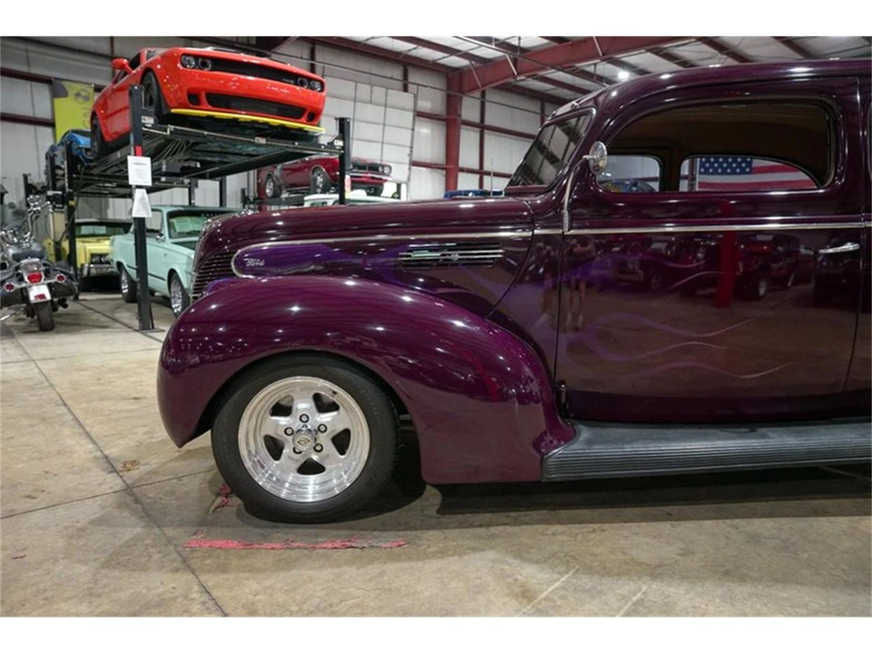 1939 Ford Standard & Deluxe & Super Deluxe - Image 3 of 31
