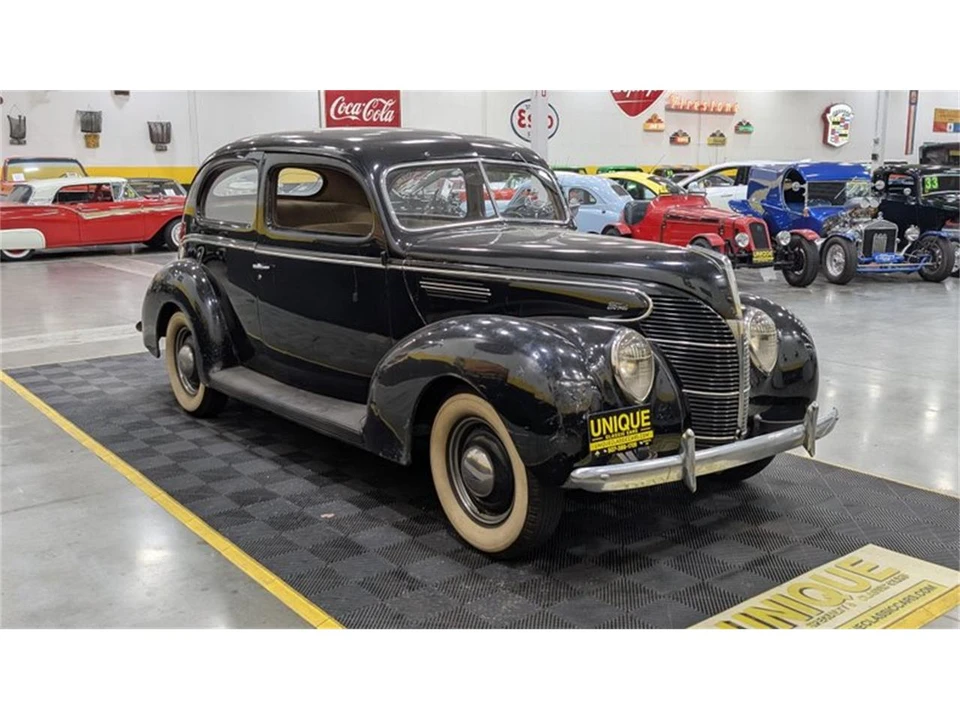 1939 Ford Standard & Deluxe & Super Deluxe - Image 3 of 9