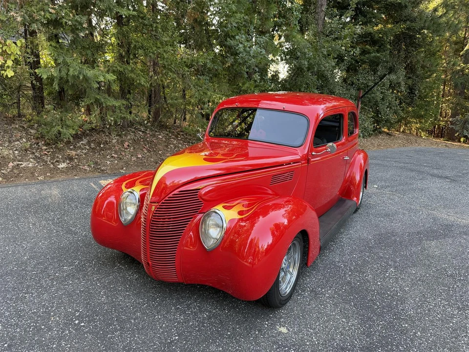 1939 Ford Standard & Deluxe & Super Deluxe - Image 5 of 30