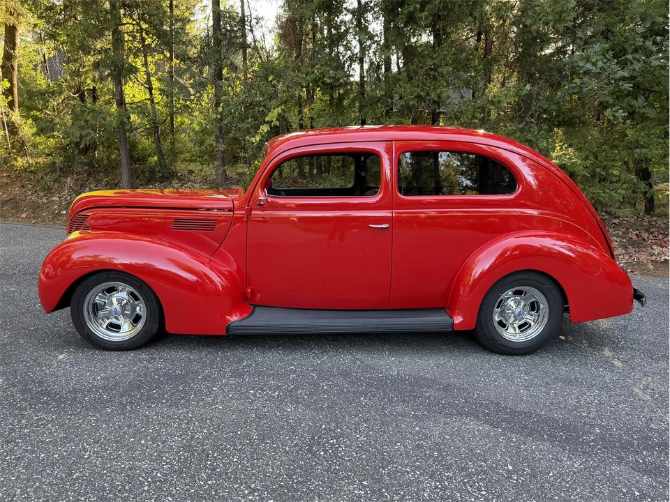1939 Ford Standard & Deluxe & Super Deluxe - Image 6 of 30