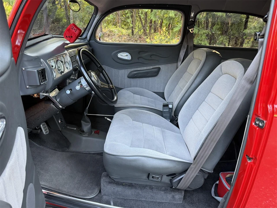 1939 Ford Standard & Deluxe & Super Deluxe - Image 10 of 30