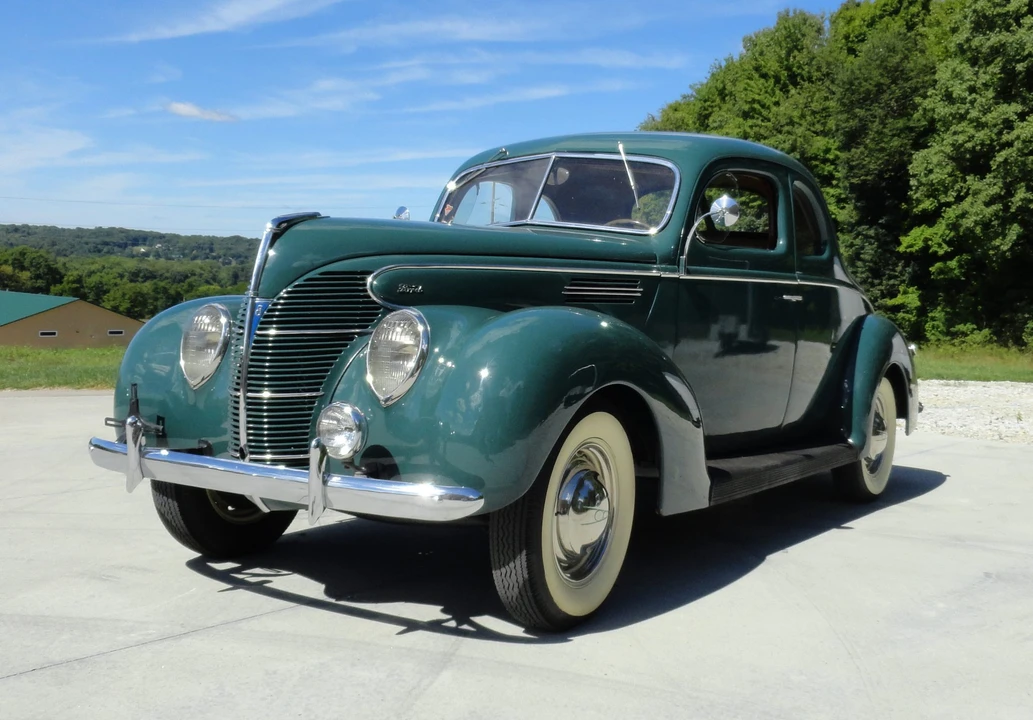 1939 Ford Standard & Deluxe & Super Deluxe - Image 5 of 31