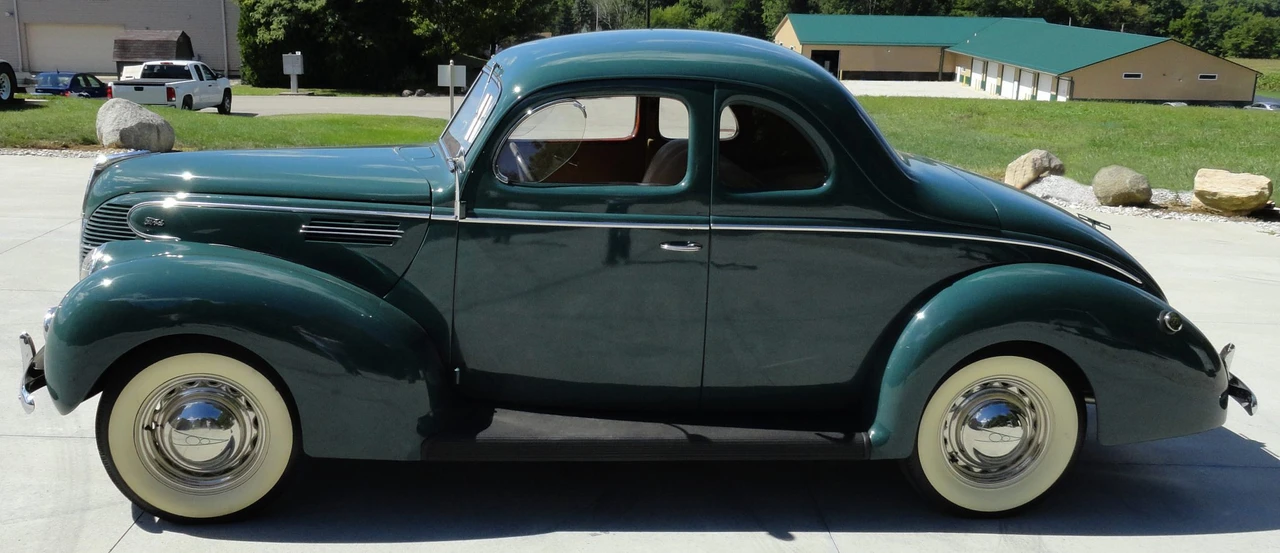 1939 Ford Standard & Deluxe & Super Deluxe - Image 3 of 31