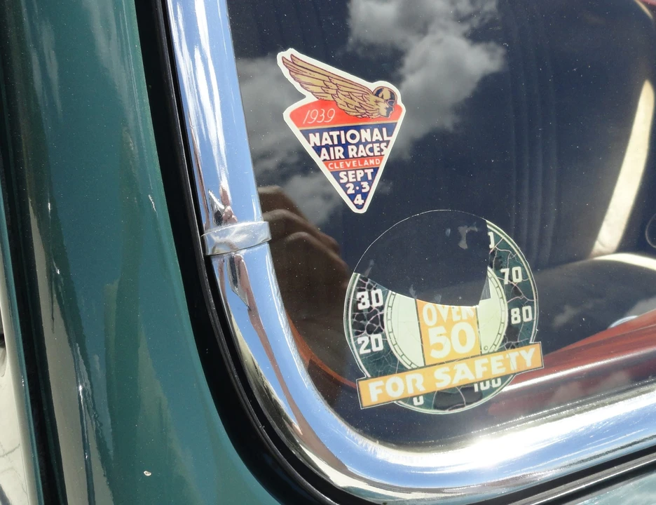 1939 Ford Standard & Deluxe & Super Deluxe - Image 19 of 31