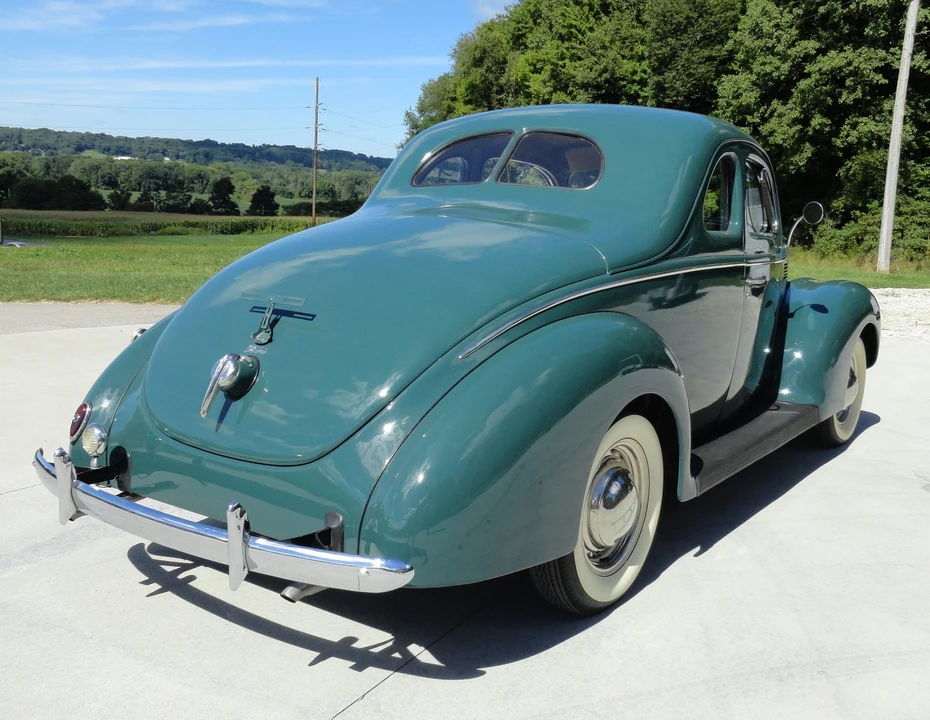 1939 Ford Standard & Deluxe & Super Deluxe - Image 11 of 31
