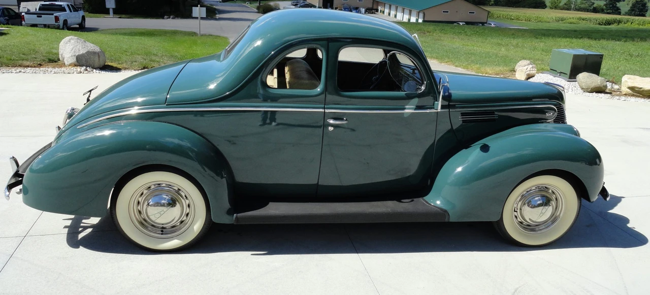 1939 Ford Standard & Deluxe & Super Deluxe - Image 9 of 31