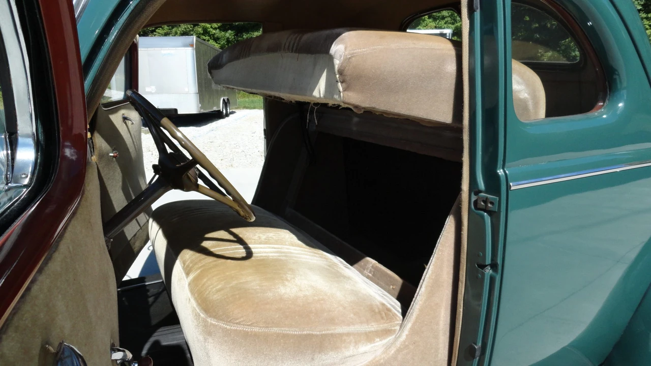 1939 Ford Standard & Deluxe & Super Deluxe - Image 31 of 31