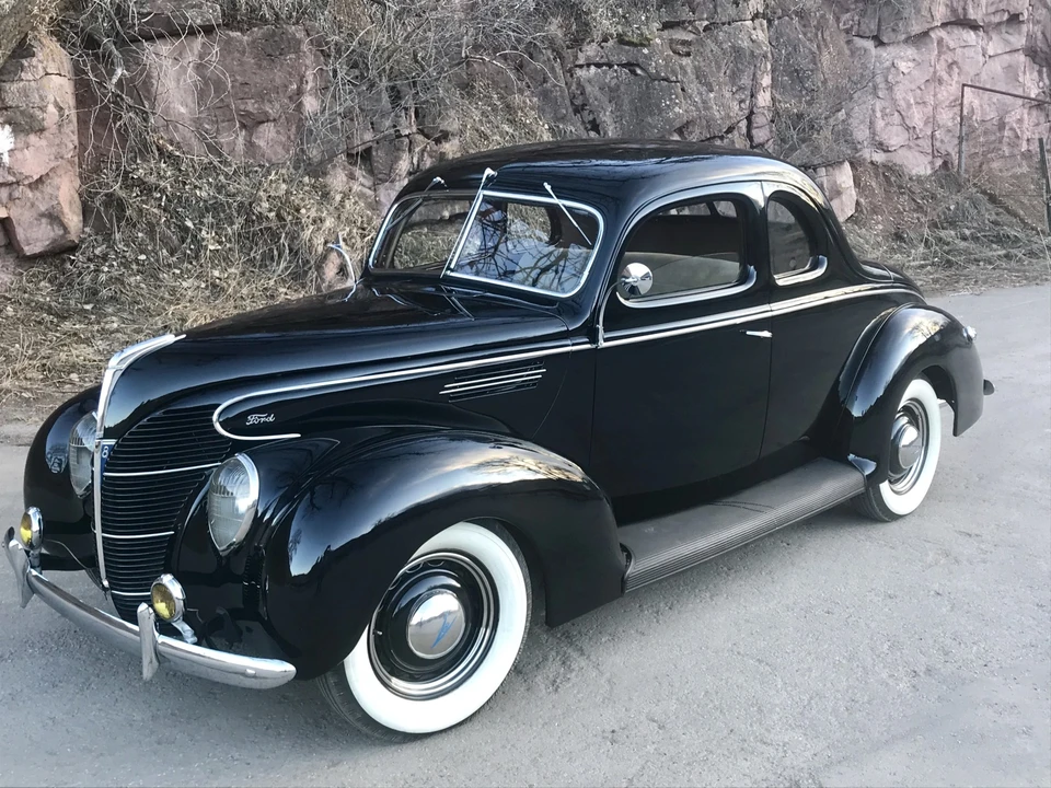 1939 Ford Standard & Deluxe & Super Deluxe - Image 2 of 31