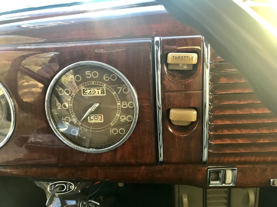 1939 Ford Standard & Deluxe & Super Deluxe - Image 29 of 31