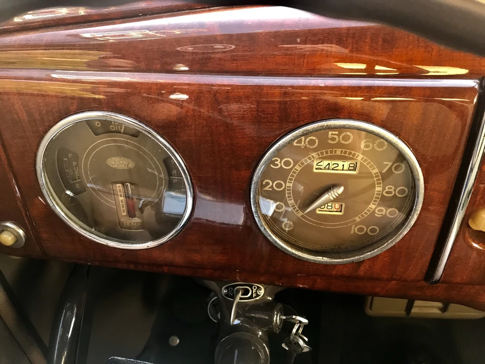1939 Ford Standard & Deluxe & Super Deluxe - Image 30 of 31