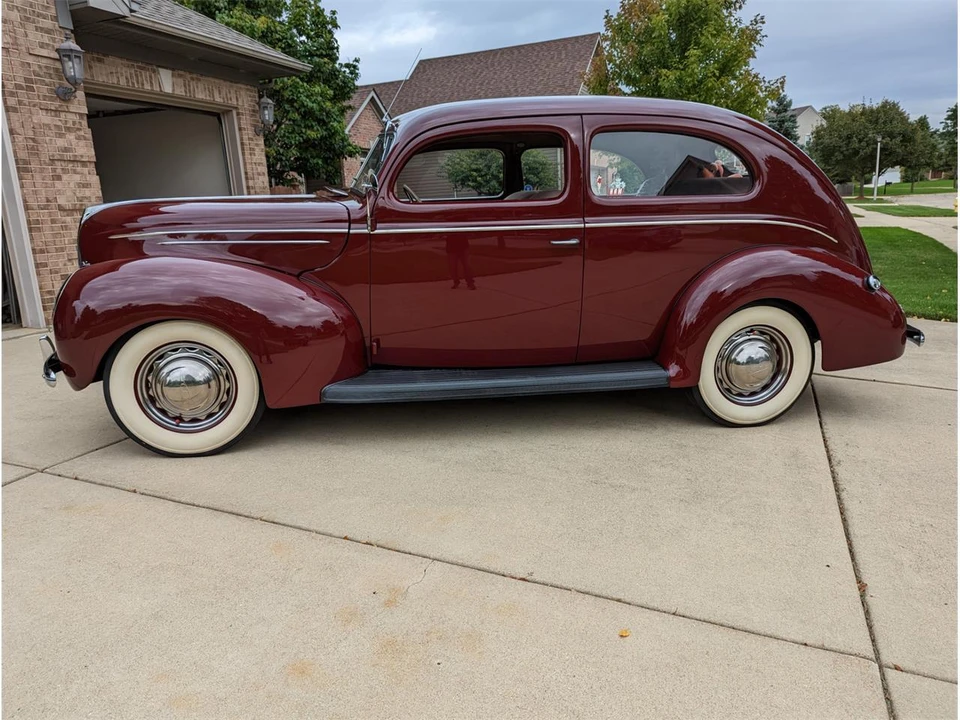 1939 Ford Standard & Deluxe & Super Deluxe - Image 4 of 31