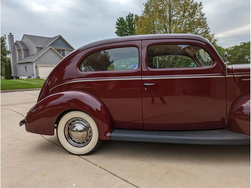 1939 Ford Standard & Deluxe & Super Deluxe - Image 16 of 31