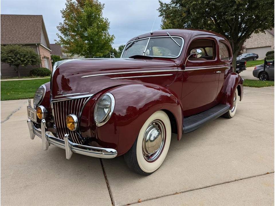 1939 Ford Standard & Deluxe & Super Deluxe - Image 2 of 31