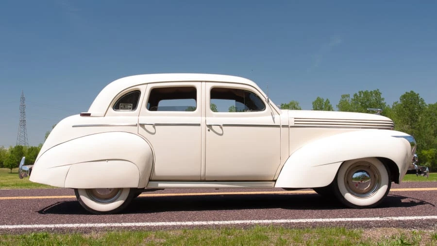 1939 Graham - Image 2 of 12