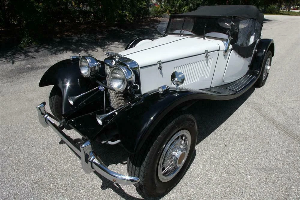 1939 Jaguar Replica - Image 2 of 2