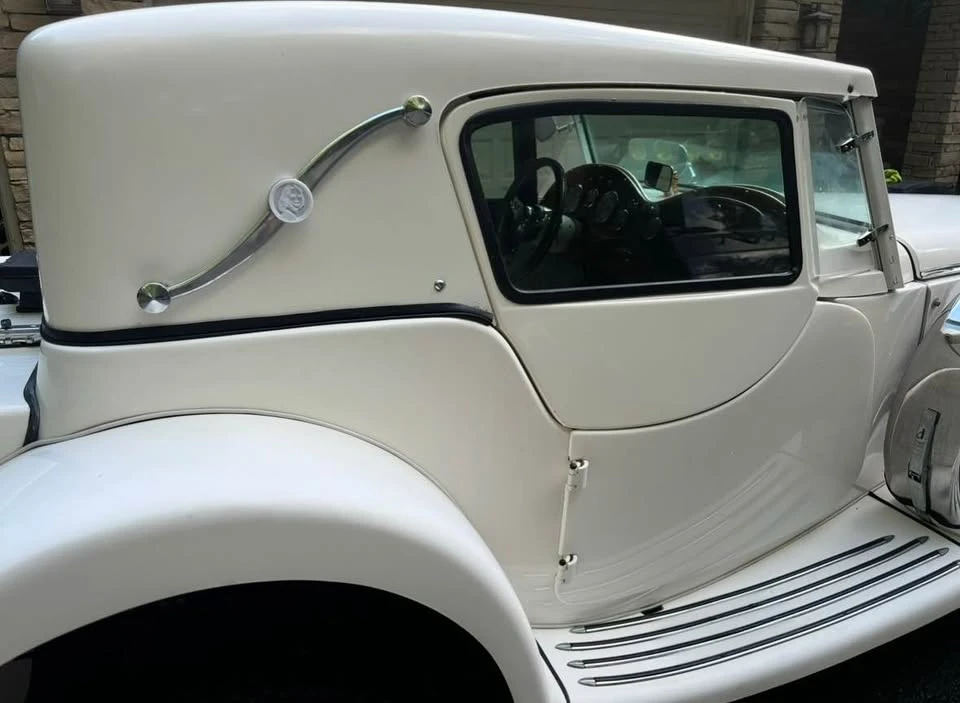 Jaguar Replica - Image 16 of 18