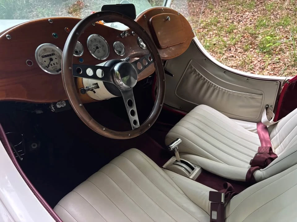 Jaguar Replica - Image 10 of 18