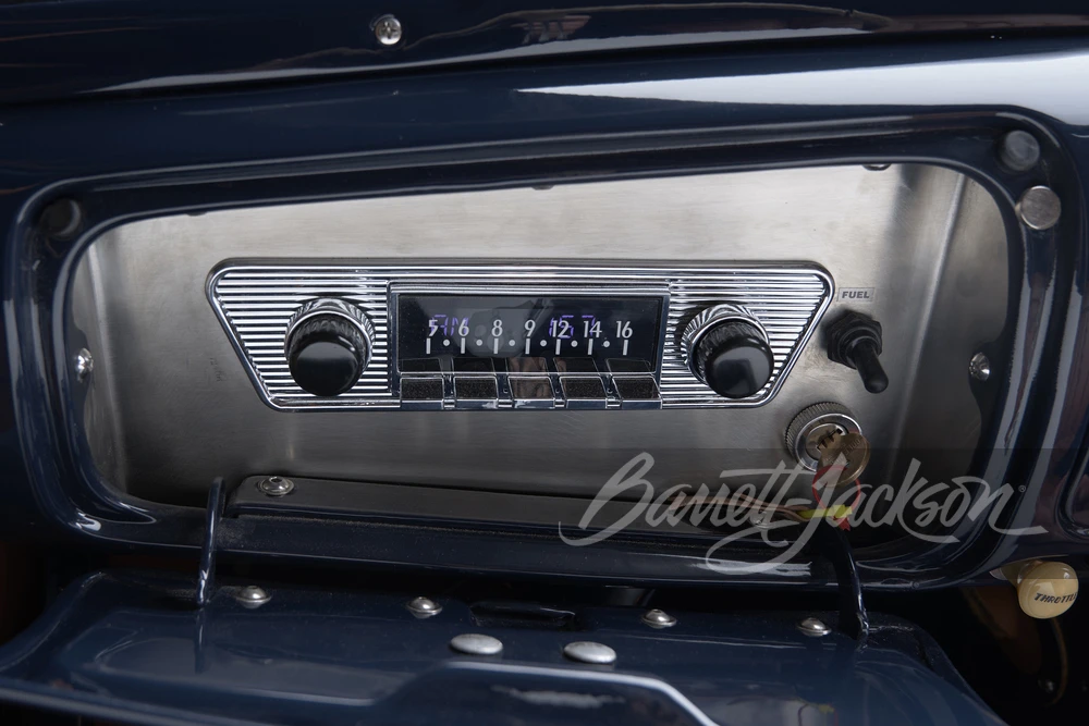 1939 Lincoln Zephyr - Image 17 of 31