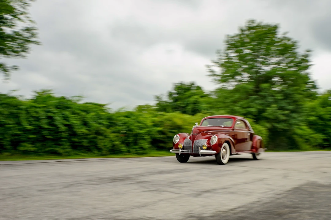 1939 Lincoln Zephyr - Image 9 of 31