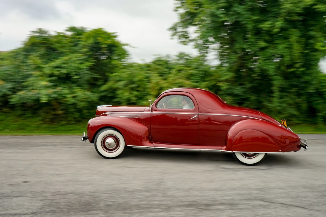 1939 Lincoln Zephyr - Image 10 of 31