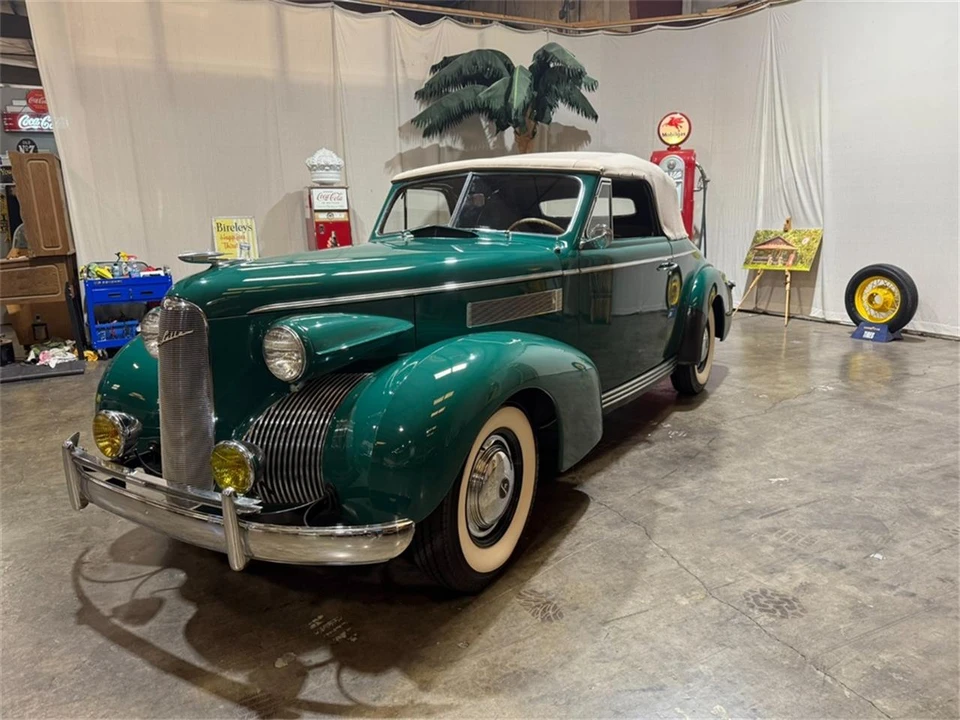 1939 LaSalle Series 50 - Image 2 of 31