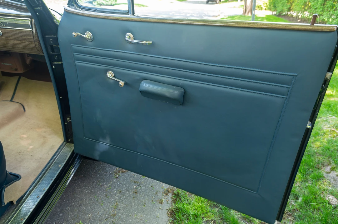 1939 LaSalle Series 50 - Image 16 of 31