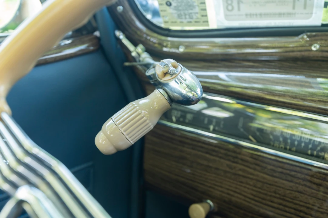 1939 LaSalle Series 50 - Image 18 of 31