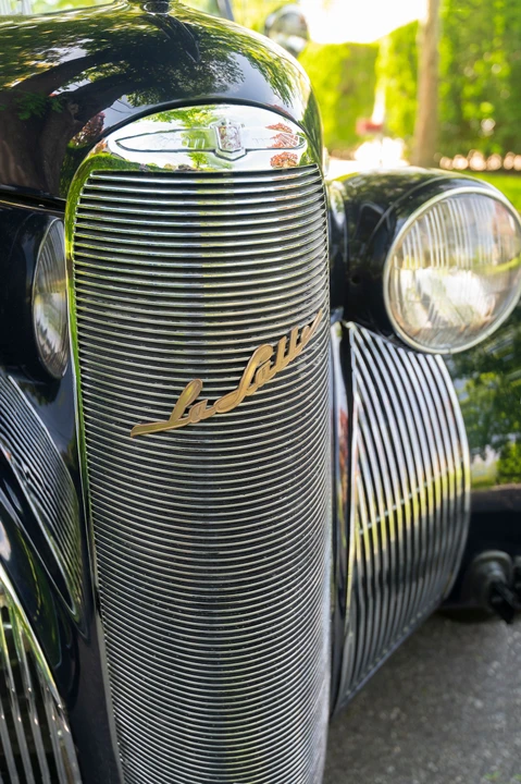 1939 LaSalle Series 50 - Image 2 of 31
