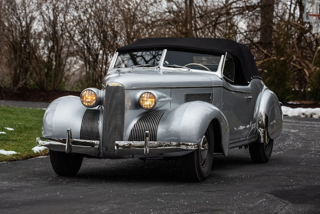 1939 LaSalle Series 50 - Image 18 of 31