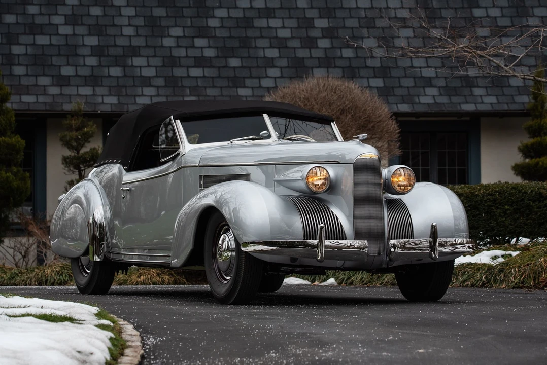 1939 LaSalle Series 50 - Image 15 of 31