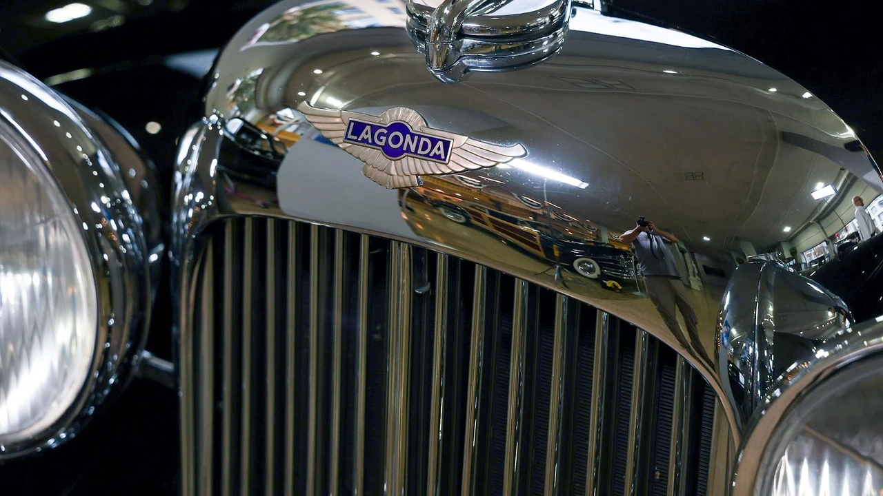 1939 Lagonda - Image 13 of 31
