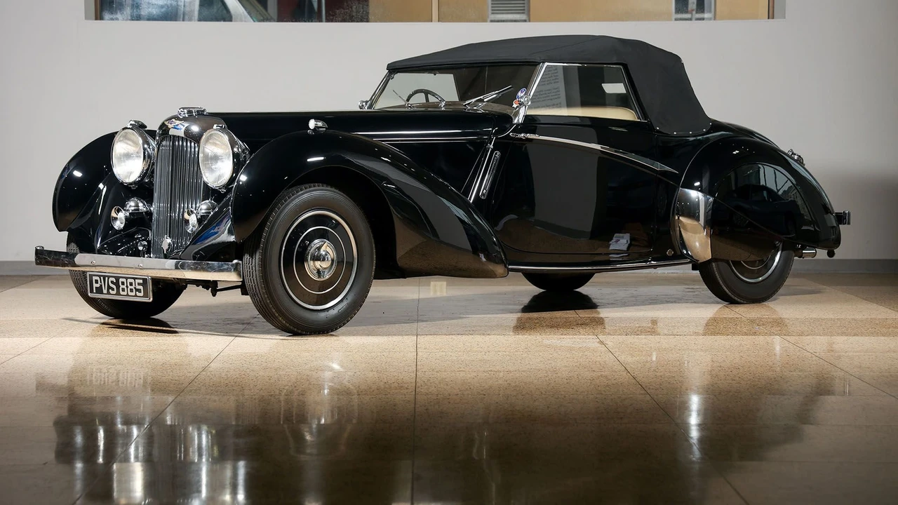 1939 Lagonda - Image 9 of 31