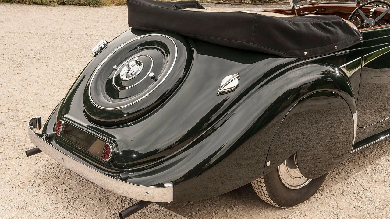 1939 Lagonda - Image 9 of 31