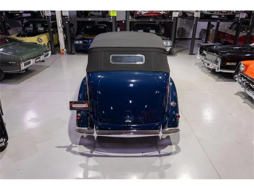 1939 Lincoln Zephyr - Image 9 of 31