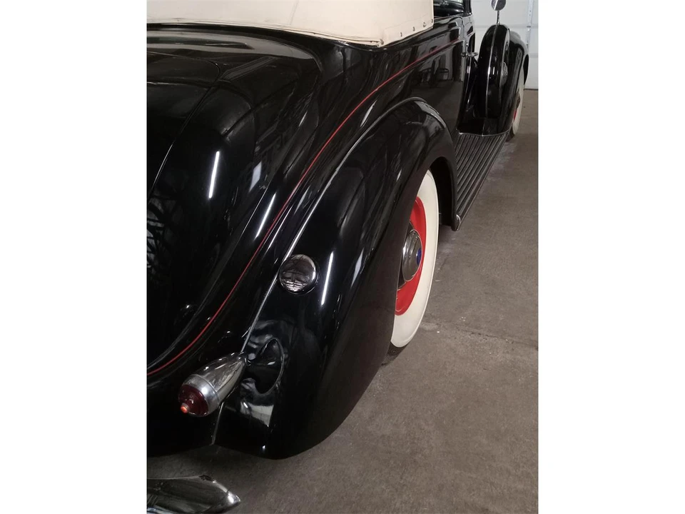 1939 Lincoln Zephyr - Image 4 of 31