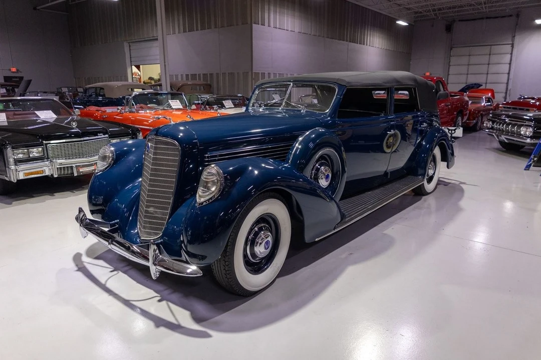 1939 Lincoln Zephyr - Image 15 of 31